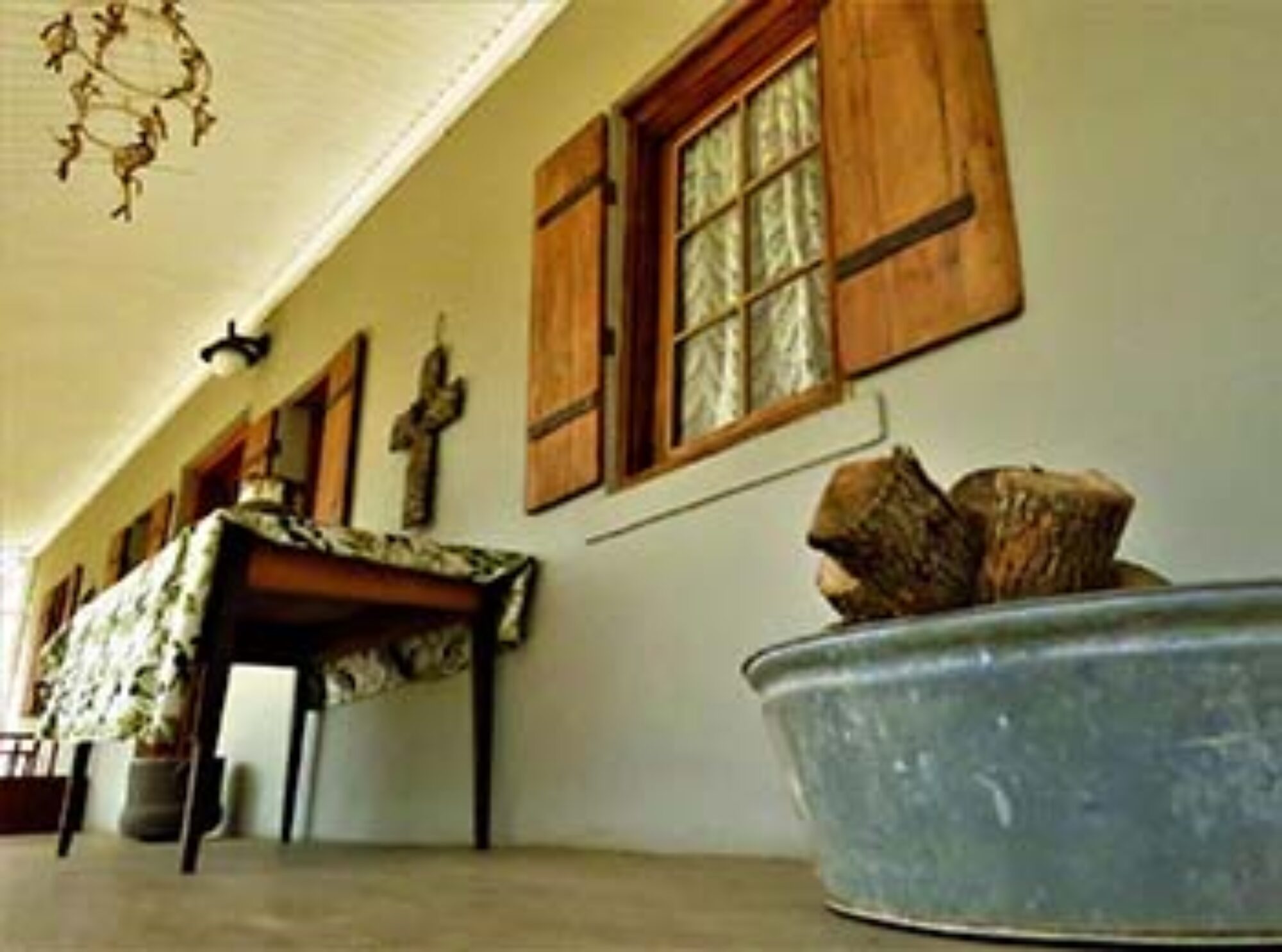 THE BEST GUEST HOUSE IN PARYS