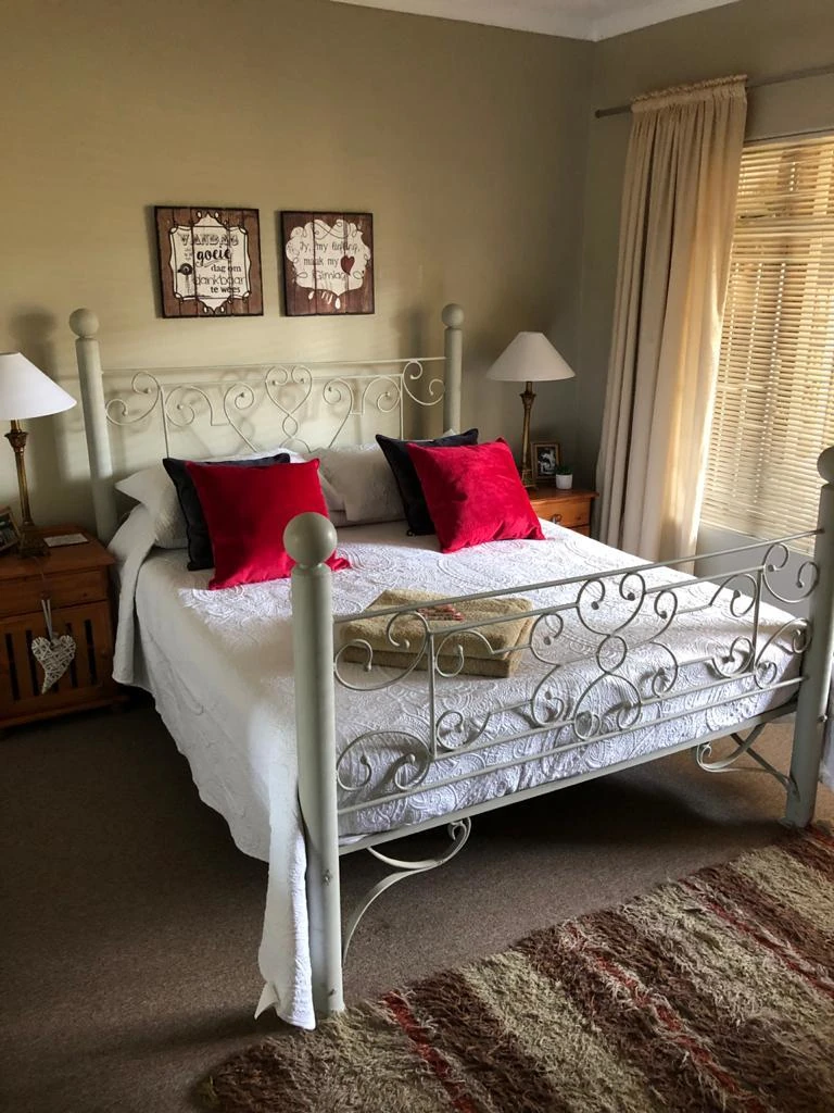 ELLA’S COTTAGE 1