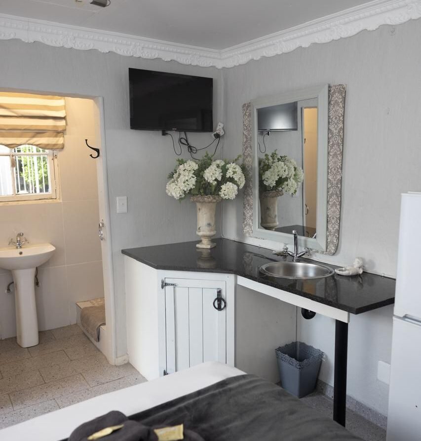 Klipspruit accommodation Parys Opium Room